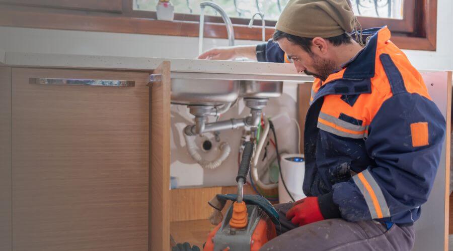 Professional emergency plumbing in Hackett, AR